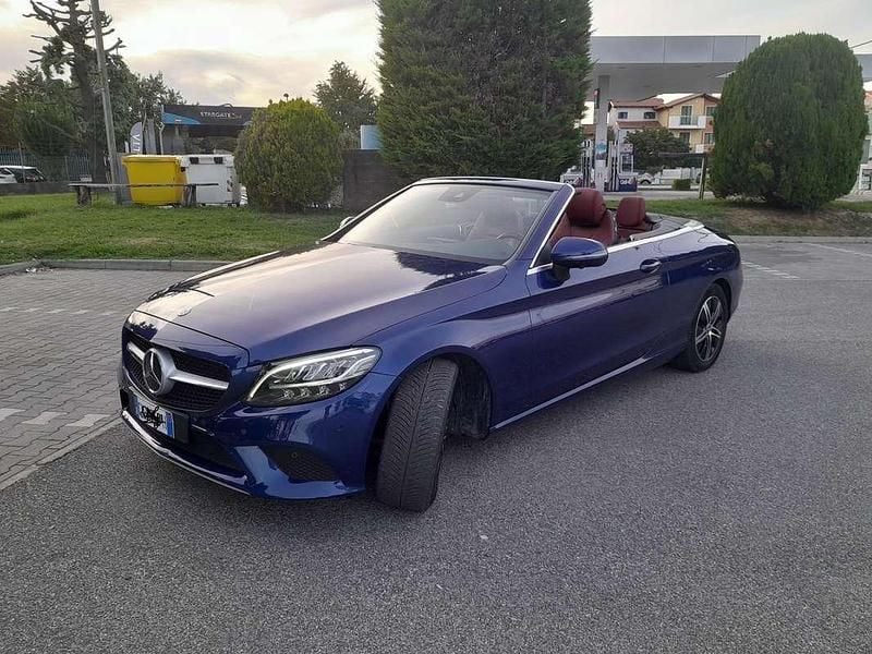 Usata Mercedes C220 Premium Plus 194 CV (142 kW) 2021 Blu/azzurro Cabrio
