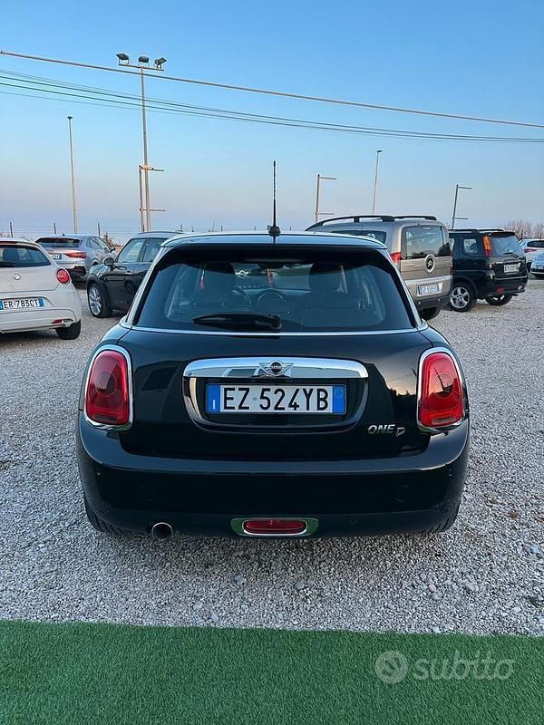 Usata Mini One D Hype 95 CV (69 kW) 2015 Nero Utilitaria