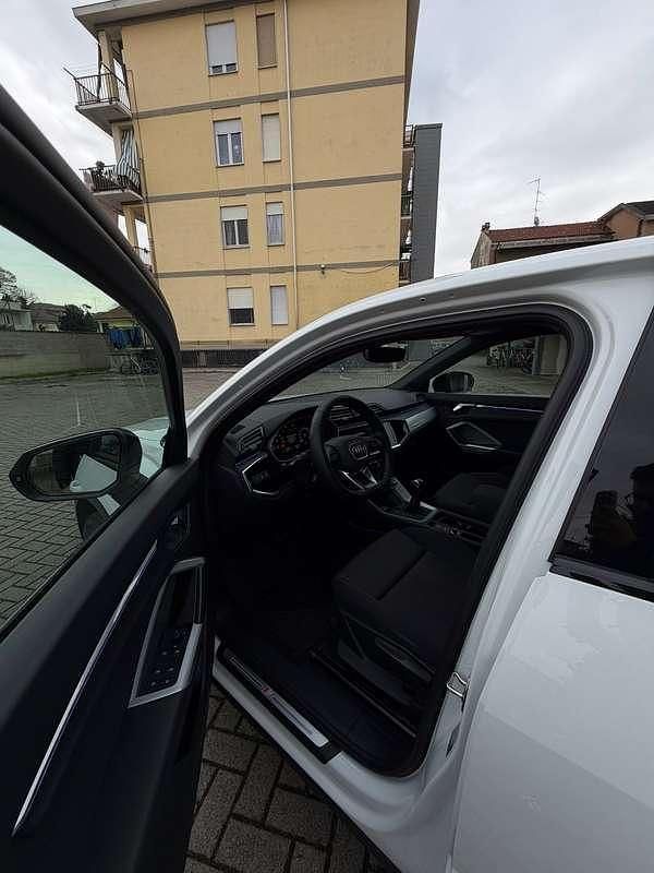 Usata Audi Q3 Sportback S-Line 150 CV (110 kW) 2022 Bianco SUV