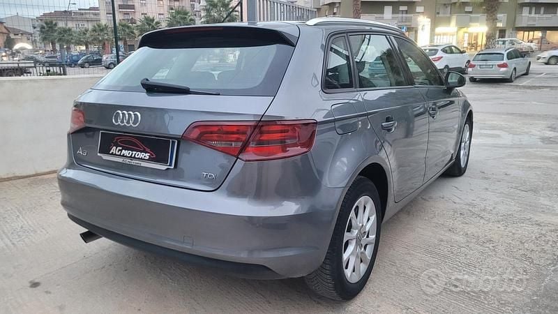 Usata Audi A3 Ambition 105 CV (77 kW) 2013 Grigio Berlina