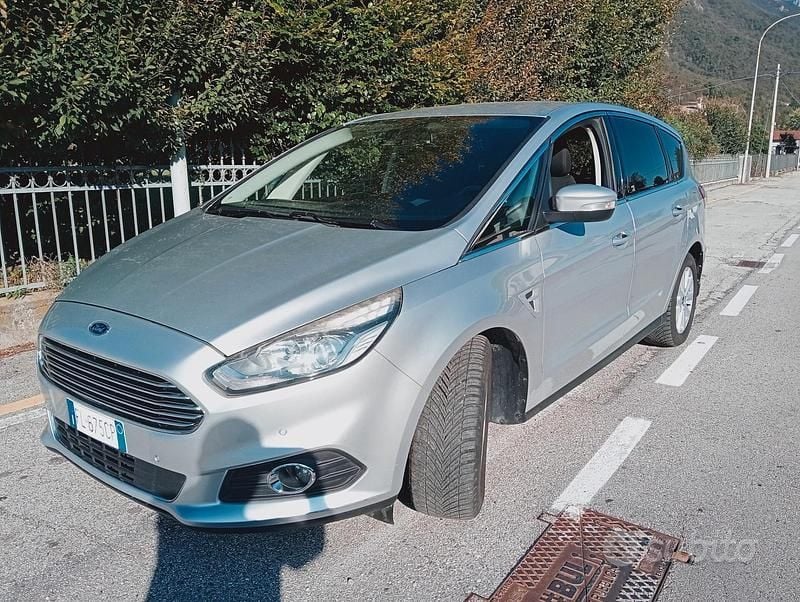 Usata Ford S-MAX S 180 CV (132 kW) 2017 Grigio Monovolume