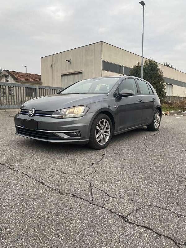 Usata VW Golf VIII 131 CV (96 kW) 2020 Grigio Berlina