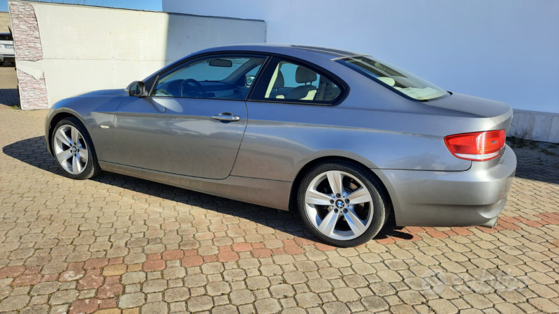 Usato 2009 BMW 320 2.0 Diesel (6.900 €)