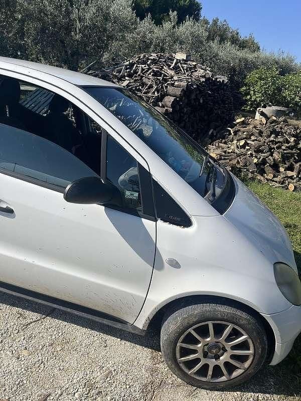Usata Mercedes A160 Elegance 102 CV (75 kW) 1998 Monovolume