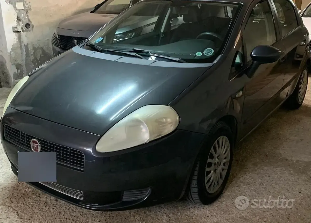 Usata Fiat Grande Punto 90 CV (66 kW) 2009 Grigio Utilitaria