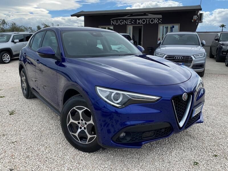 Blu Usata 2021 Alfa Romeo Stelvio Business SUV | 22.990 € (Buon prezzo) - Immagine 1/4