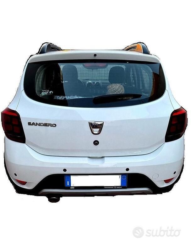 Usata Dacia Sandero 75 CV (55 kW) 2019 Bianco Utilitaria