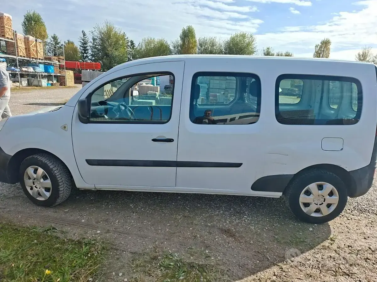 Usata Renault Kangoo 82 CV (60 kW) 2011 Monovolume