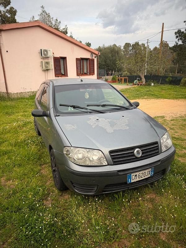 Usata Fiat Punto 2004 Grigio Utilitaria