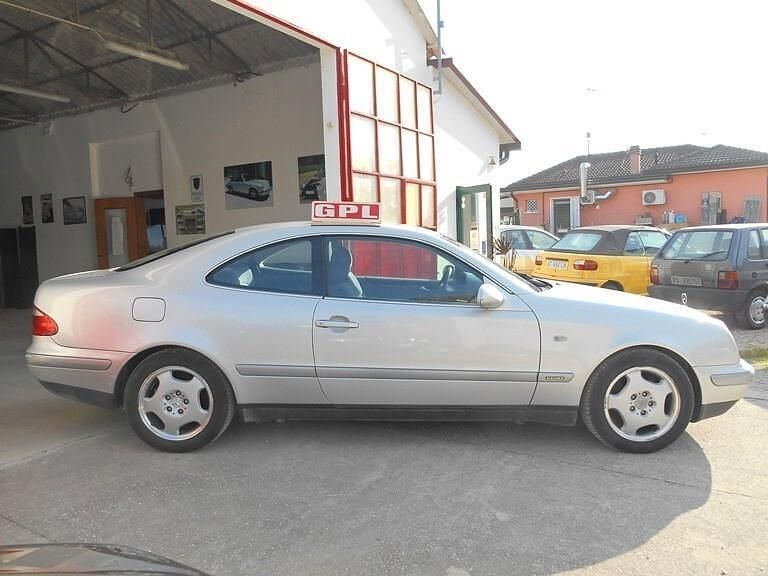 Occasion Mercedes CLK200 Elegance 192 ch (141 kW) 1999 Argent Coupé