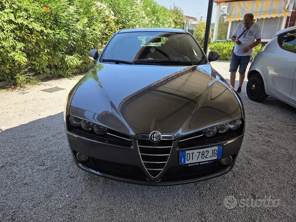 Usata Alfa Romeo 159 150 CV (110 kW) 2008 Grigio Station wagon
