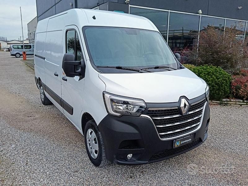 Usata Renault Master 150 CV (110 kW) 2023 Bianco Furgone