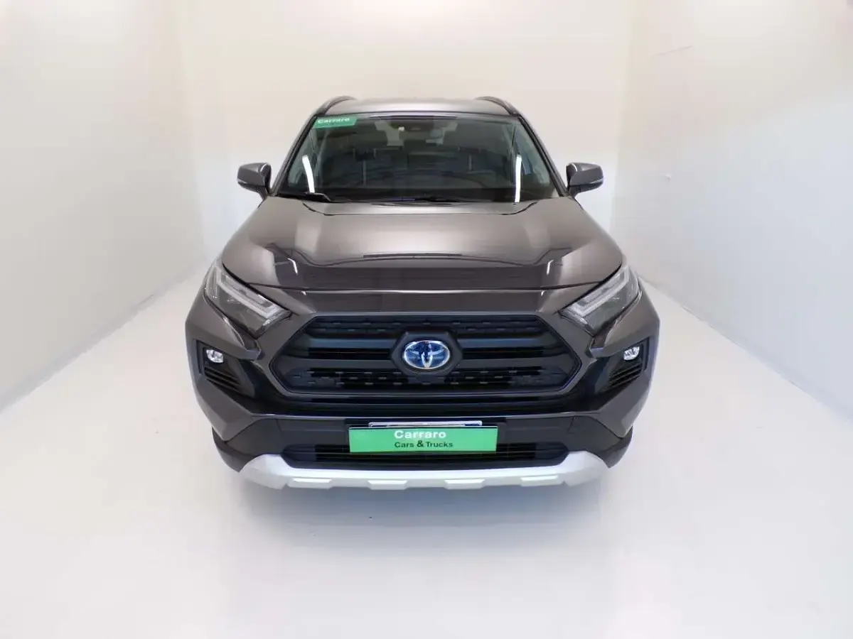 Usata Toyota RAV4 Hybrid Style 178 CV (130 kW) 2023 Grigio metallizzato SUV