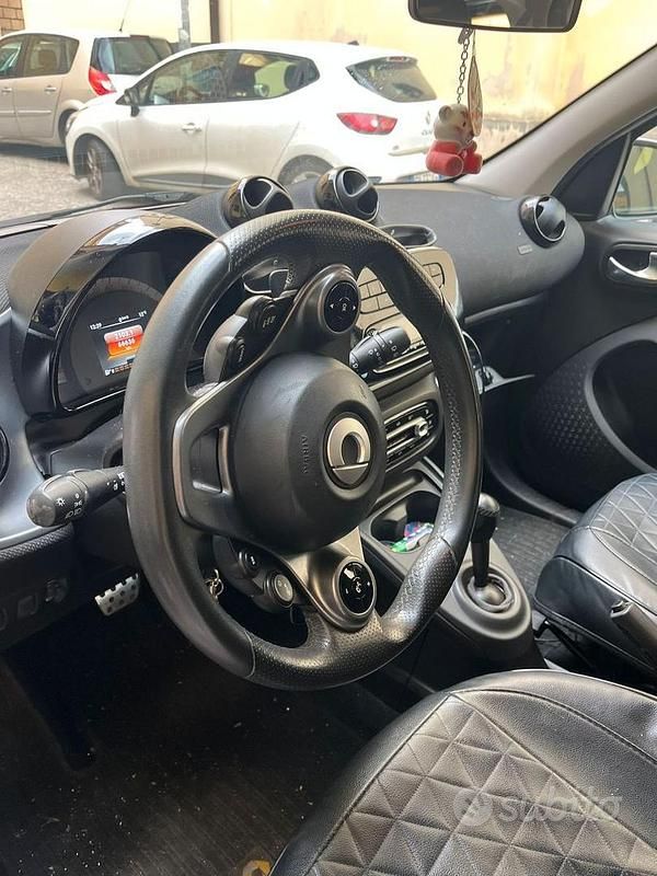 Usata Smart ForFour Passion 90 CV (66 kW) 2018 Bianco Utilitaria