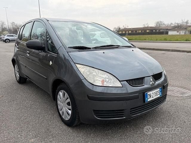 Usata Mitsubishi Colt Inform 75 CV (55 kW) 2008 Grigio Berlina