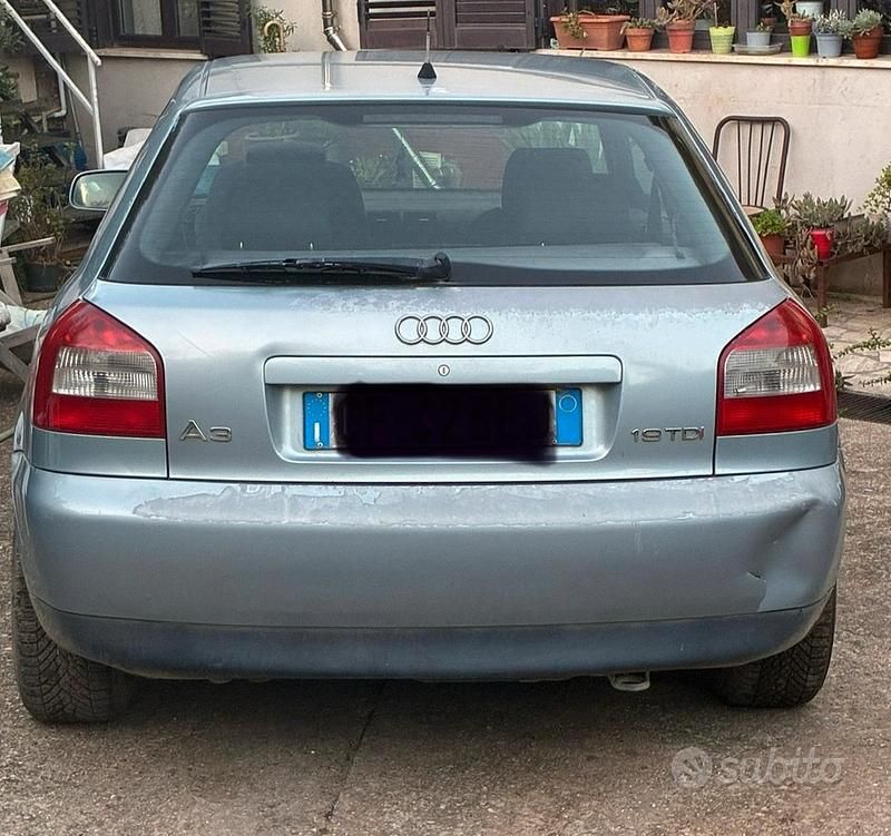 Usata 2003 Audi A3 Tre volumi | 500 € (Super prezzo) - Immagine 1/3