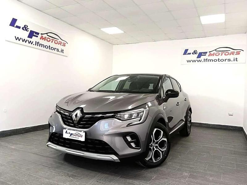 Grigio Usata 2023 Renault Captur Intens SUV | 17.500 € (Buon prezzo) - Immagine 1/4