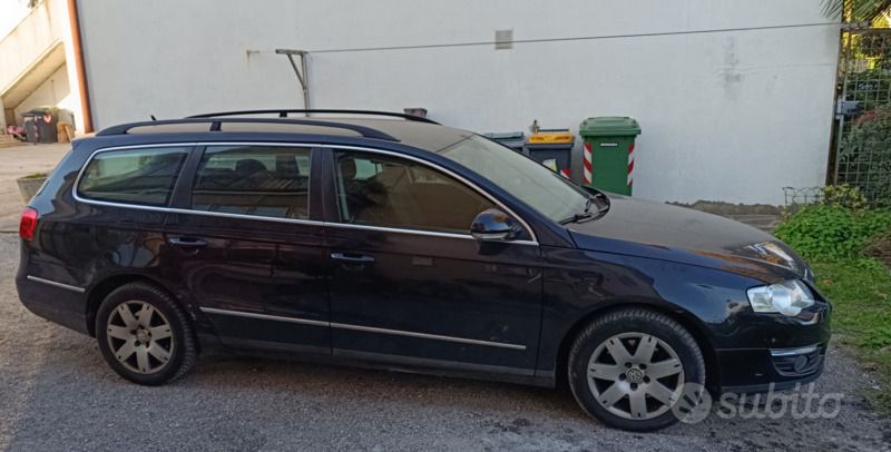 Nero Usata 2007 VW Passat Station wagon | 1400 € - Immagine 1/2