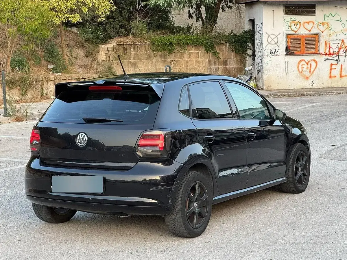 Usata VW Polo 90 CV (66 kW) 2010 Nero Utilitaria