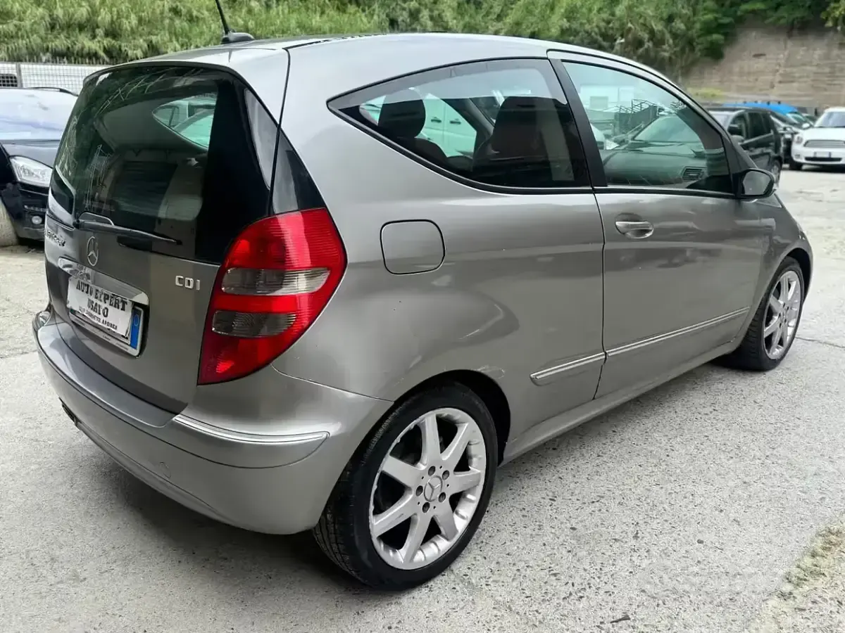 Usata Mercedes A160 Avantgarde 82 CV (60 kW) 2006 Grigio Coupé