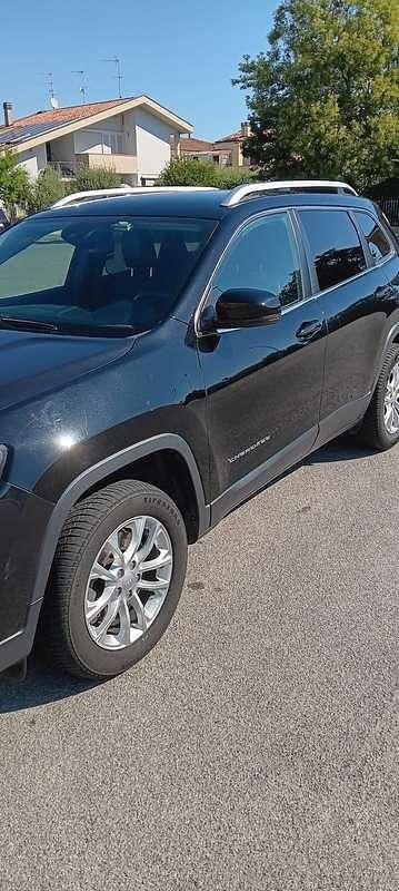Usata Jeep Cherokee Longitude 194 CV (142 kW) 2019 Nero SUV