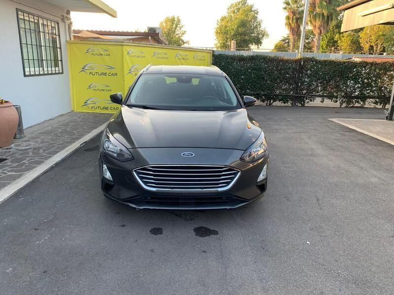 Grigio Usata 2020 Ford Focus Business Edition Station wagon | 14.990 € (Buon prezzo) - Immagine 1/4