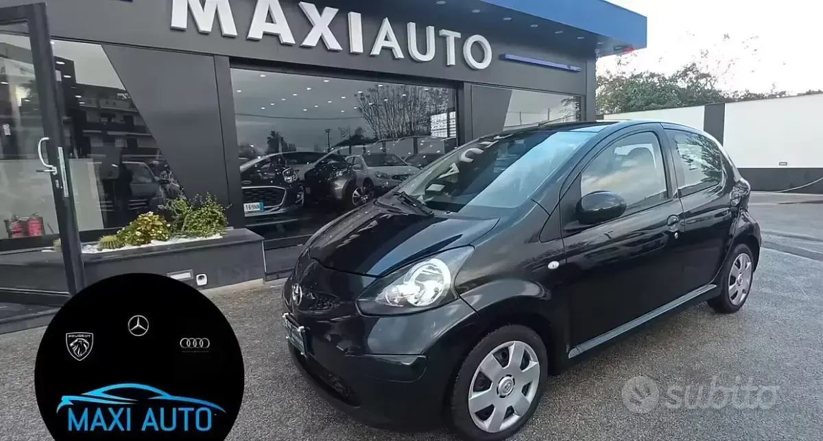 Usata Toyota Aygo 68 CV (50 kW) 2008 Nero Utilitaria