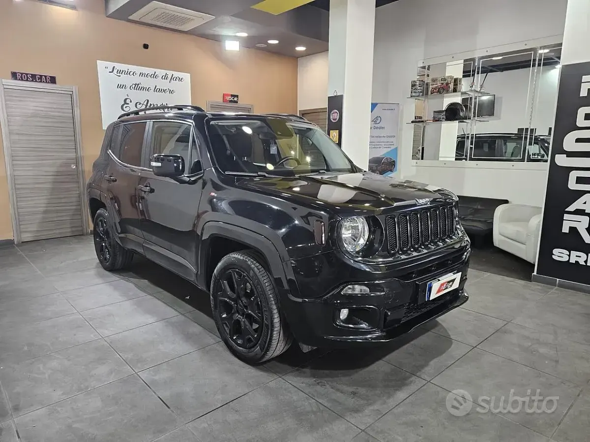 Usata Jeep Renegade Limited 140 CV (102 kW) 2015 Nero SUV
