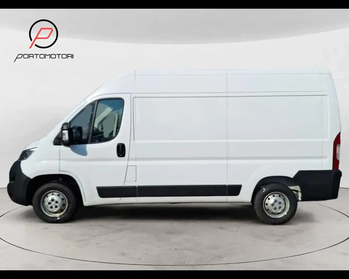 Usata Citroën Jumper 140 CV (102 kW) 2023 Bianco Monovolume