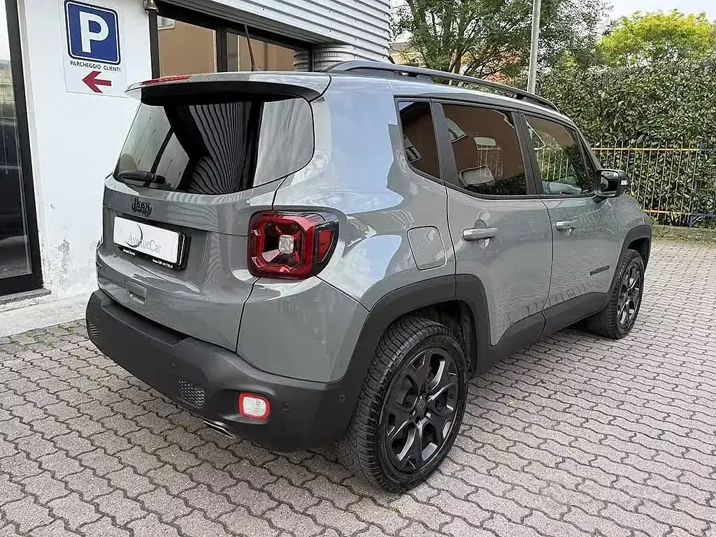 Usata Jeep Renegade 80th Anniversary 131 CV (96 kW) 2021 Grigio / pastello SUV