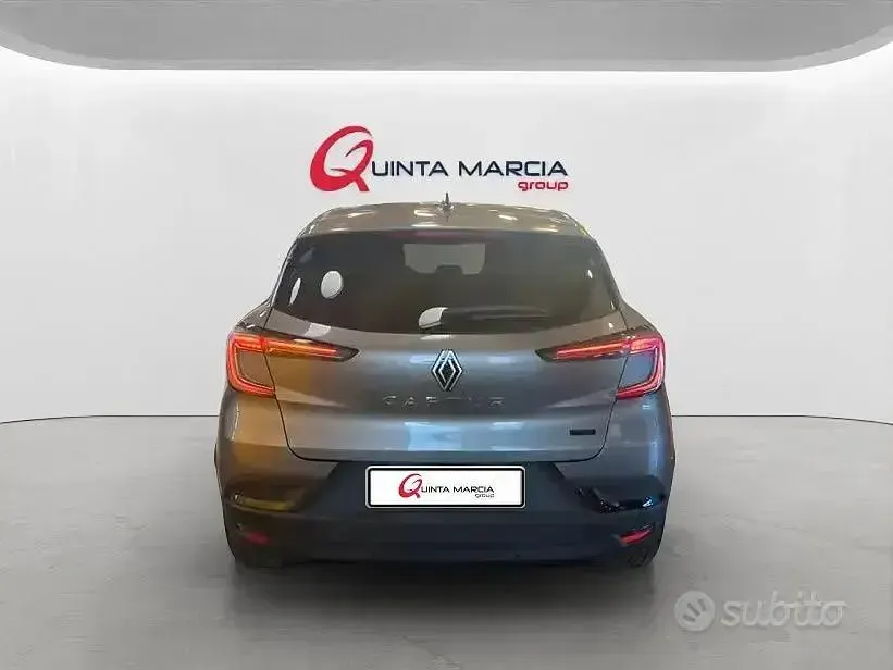 Nuova Renault Captur Techno 160 CV (117 kW) 2026 Grigio SUV