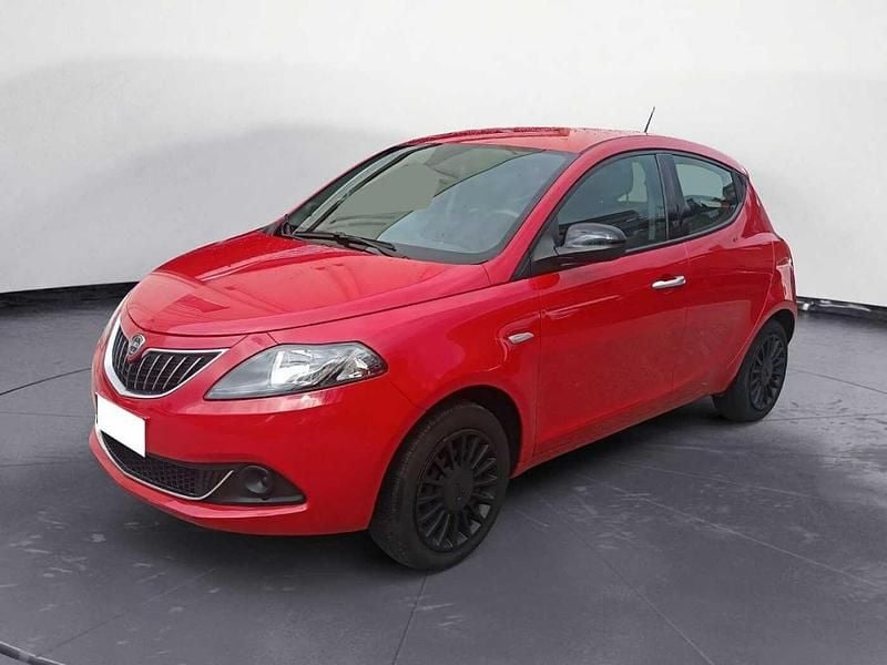Rosso Usata 2022 Lancia Ypsilon Silver Due volumi | 12.700 € (Buon prezzo) - Immagine 1/4