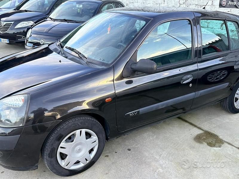 Usata Renault Clio II 2003 Nero Berlina