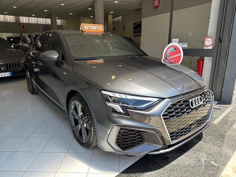 Usata Audi A3 S-Line 116 CV (85 kW) 2024 Grigio Berlina