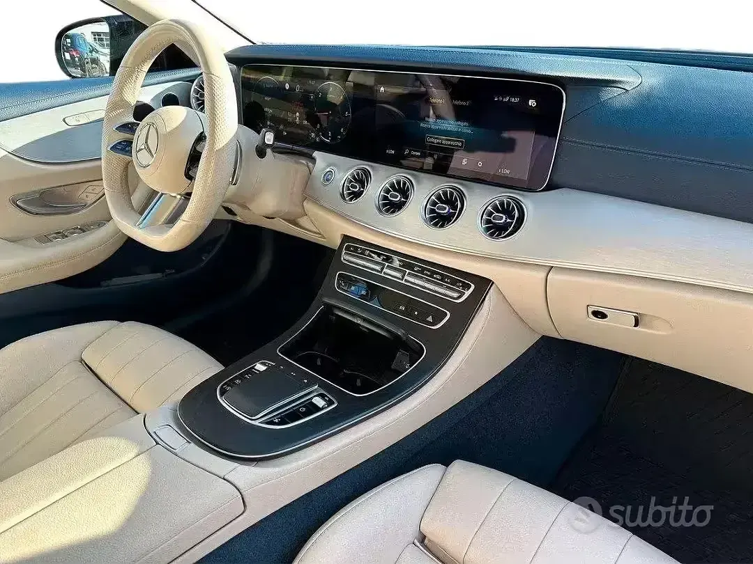 Usata Mercedes E220 Premium Plus 194 CV (142 kW) 2021 Grigio Coupé