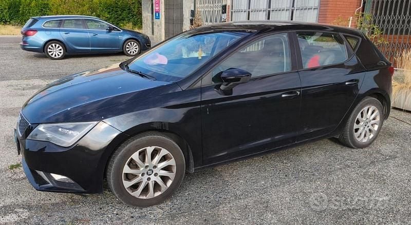 Usata Seat Leon 110 CV (80 kW) 2014 Nero Berlina