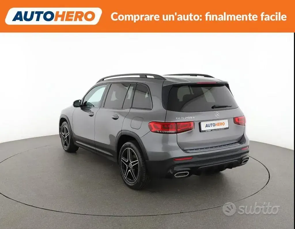 Usata Mercedes GLB200 Premium 150 CV (110 kW) 2020 Grigio SUV