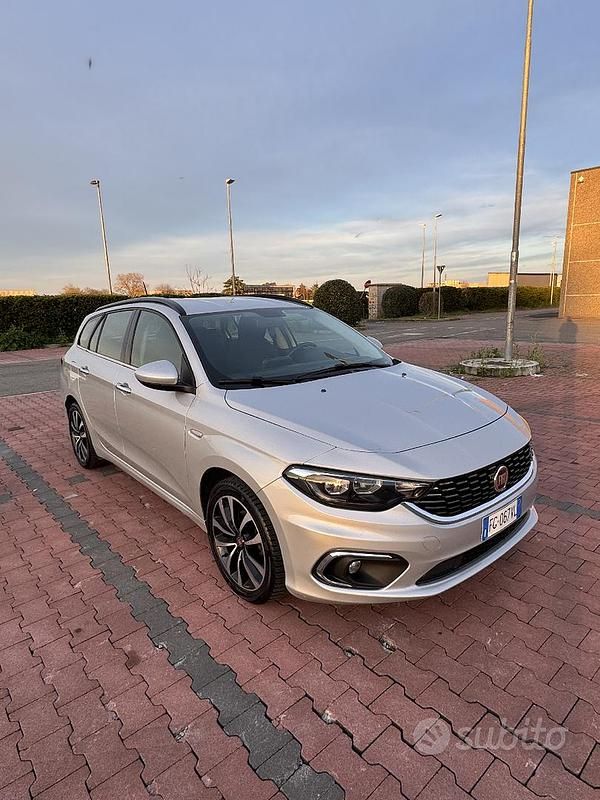 Usata Fiat Tipo Business 120 CV (88 kW) 2016 Grigio Station wagon