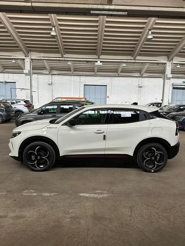 Nuova Alfa Romeo Junior Edizione Speciale 136 CV (100 kW) 2025 Bianco SUV