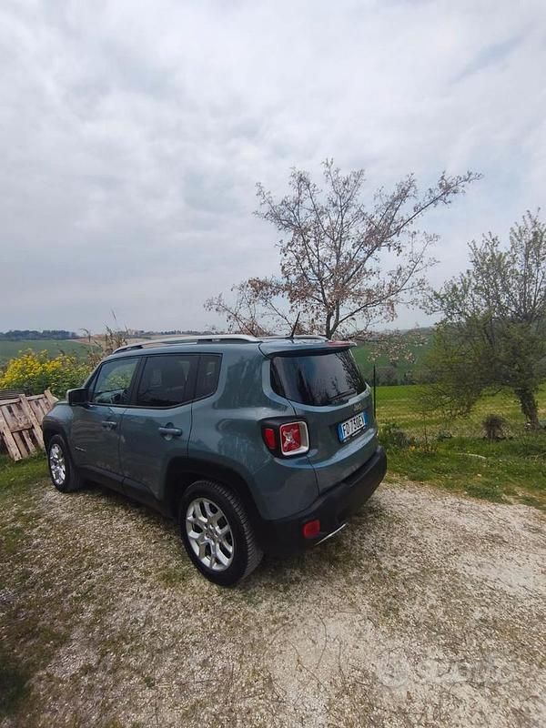 Usata Jeep Renegade Limited 120 CV (88 kW) 2016 Grigio SUV