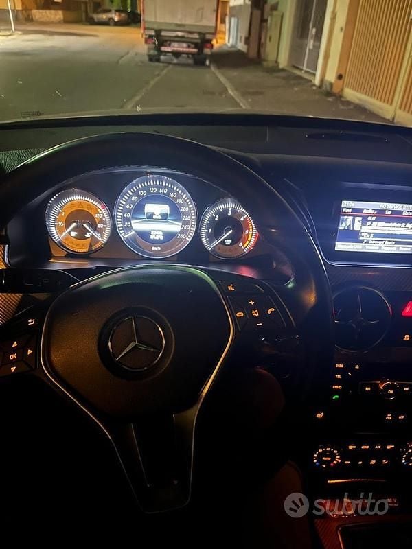 Usata Mercedes GLK200 143 CV (105 kW) 2012 Grigio SUV