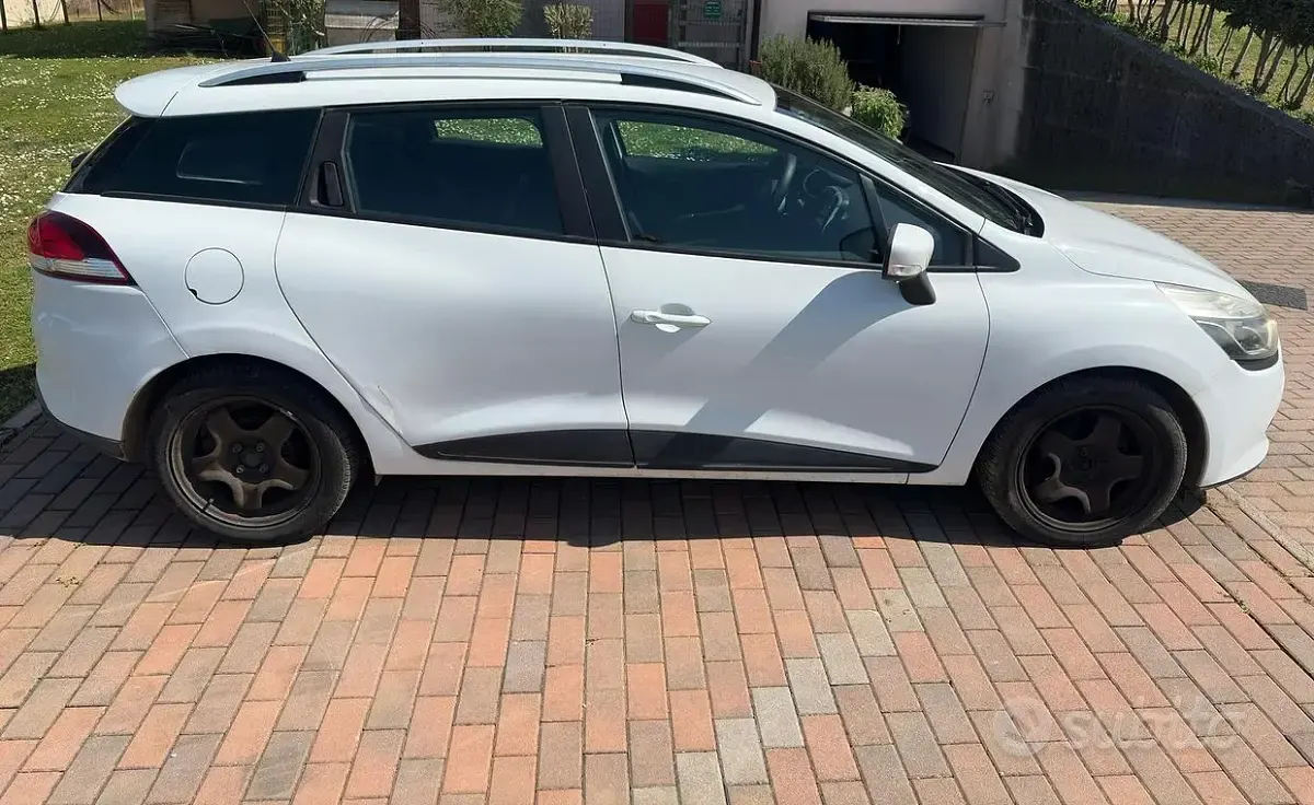 Usata Renault Clio 75 CV (55 kW) 2014 Bianco Station wagon