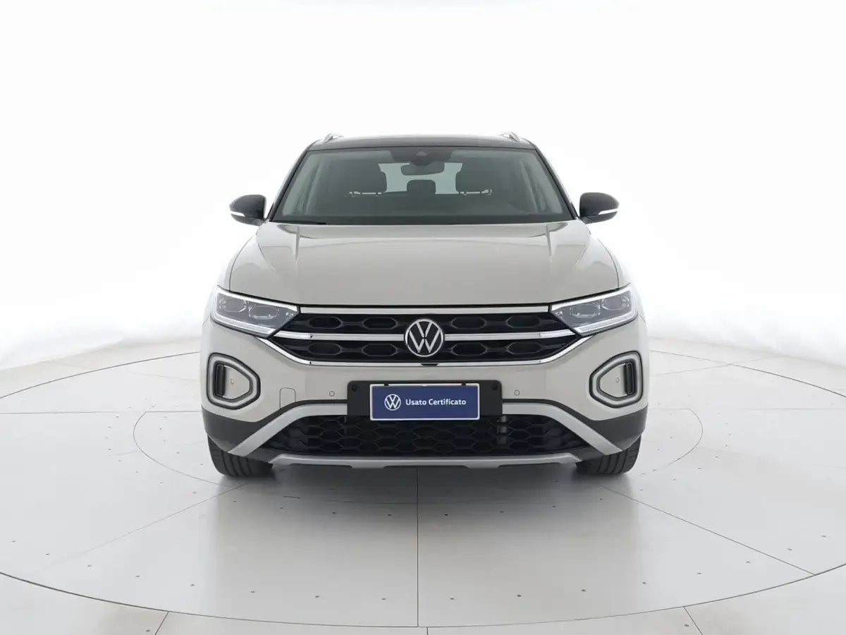 Usata VW T-Roc Style 110 CV (80 kW) 2023 Ascot grey nero SUV