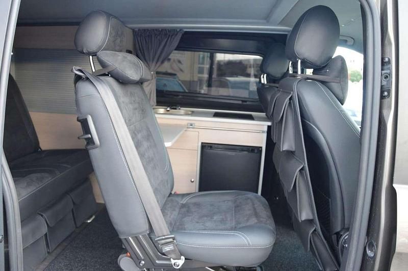 Usata Mercedes V220 163 CV (119 kW) 2020 Grigio Monovolume