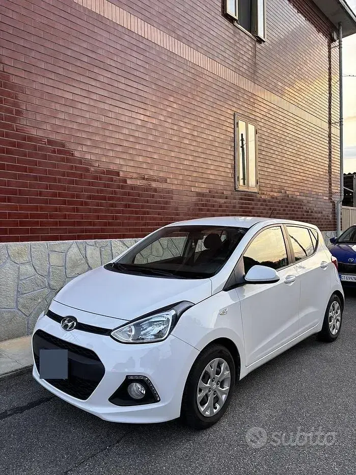 Usata Hyundai i10 66 CV (48 kW) 2014 Bianco Utilitaria