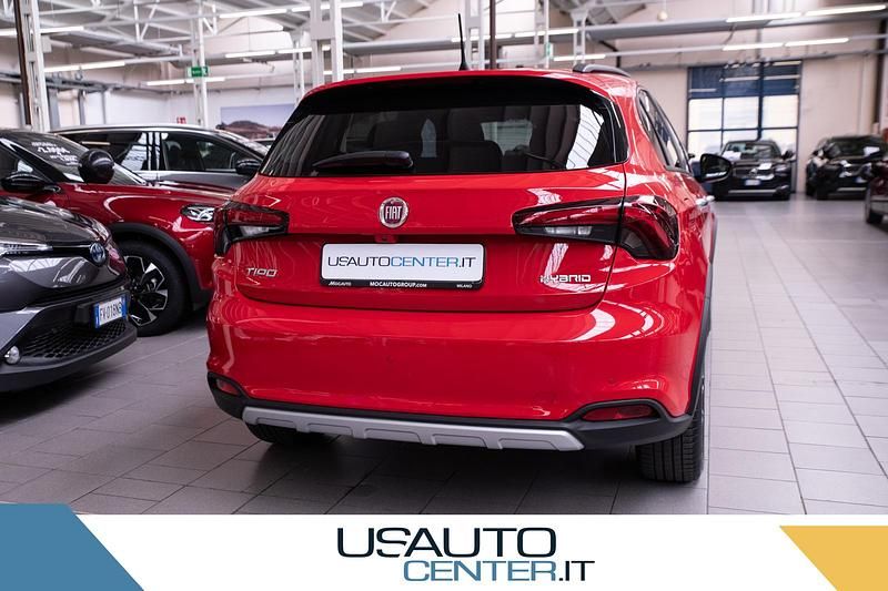 Usata Fiat Tipo Cross 130 CV (95 kW) 2023 Nero Utilitaria