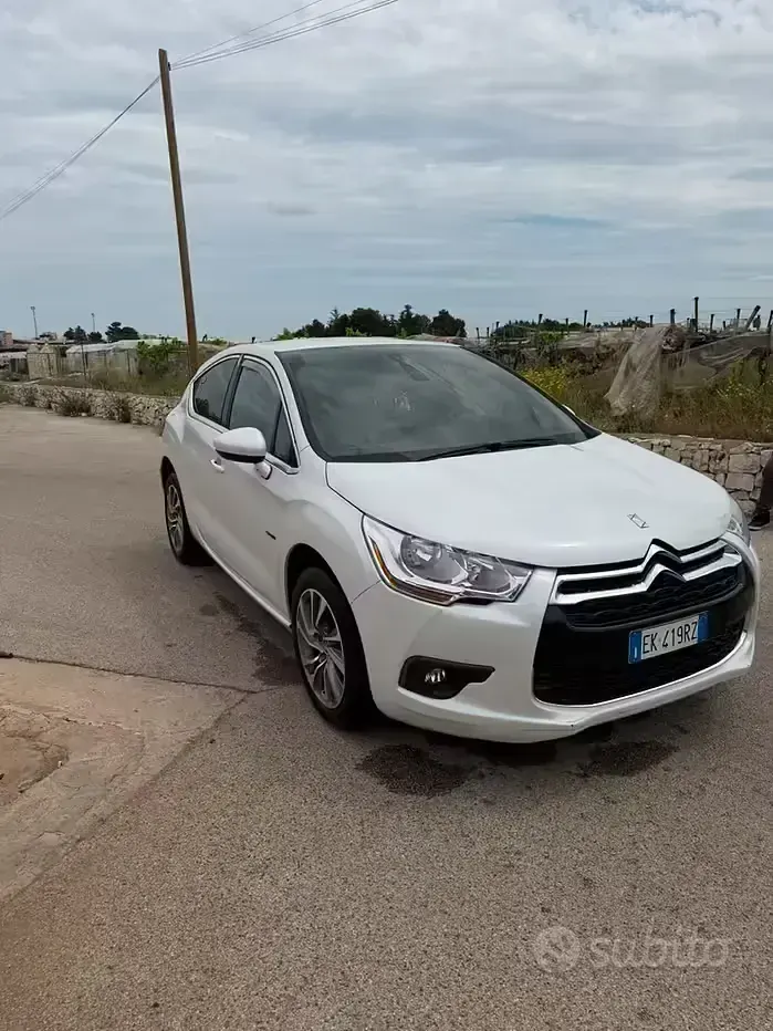 Usata DS Automobiles DS4 Chic 111 CV (81 kW) 2012 Bianco Coupé