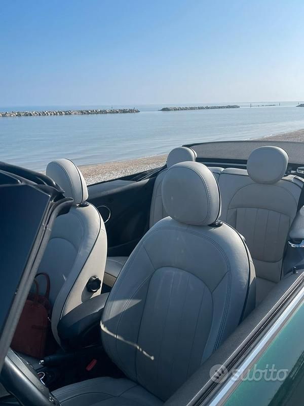 Usata Mini Cooper D Cabriolet 111 CV (81 kW) 2018 Verde Cabrio