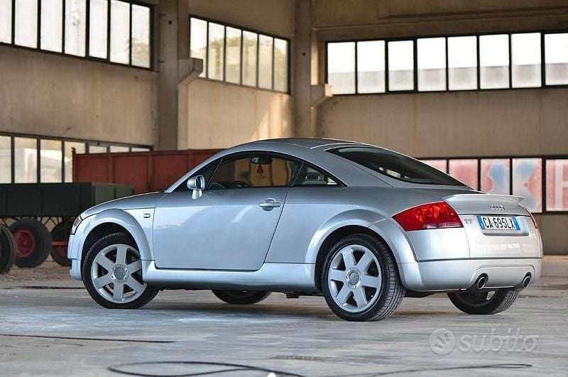 Usata Audi TT 225 CV (165 kW) 2002 Grigio Coupé