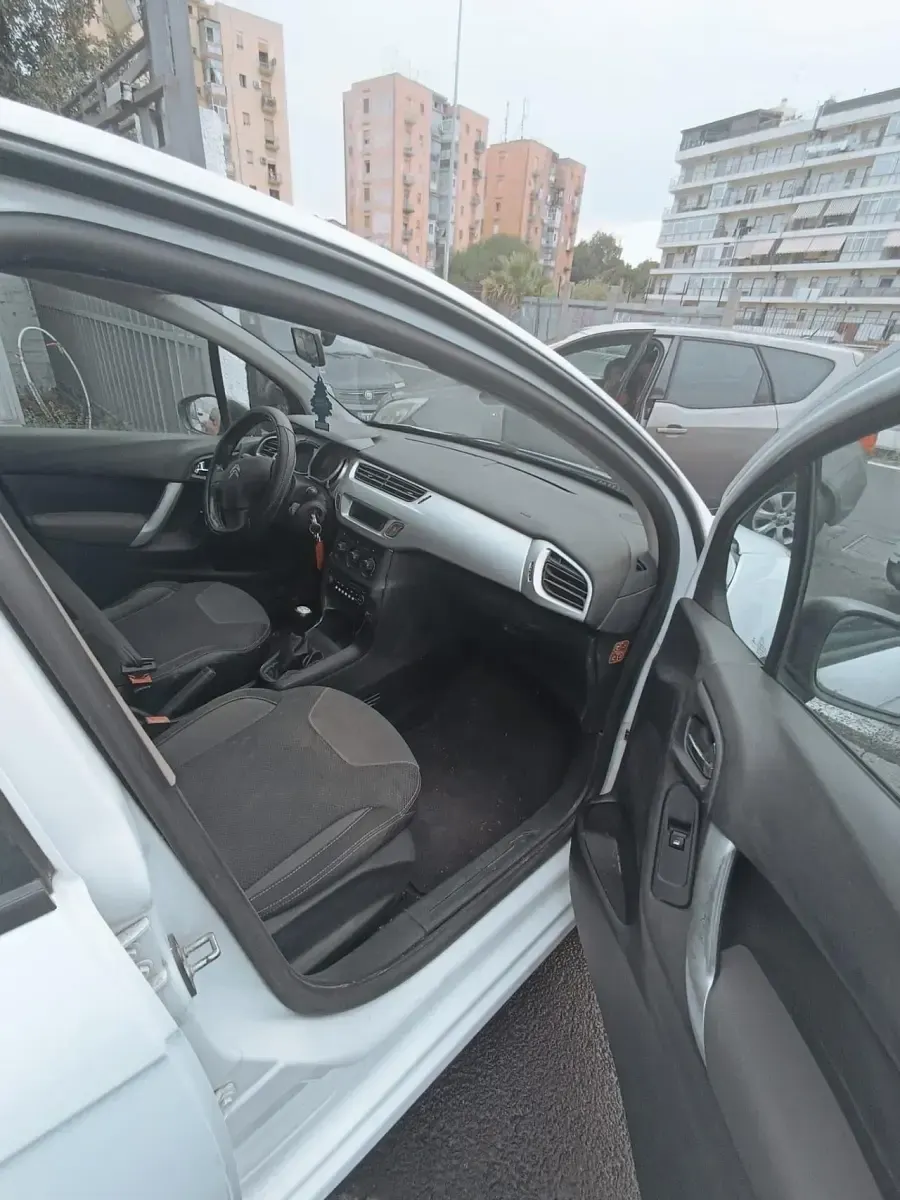 Usata Citroën C3 Business Class 68 CV (50 kW) 2012 Bianco Berlina